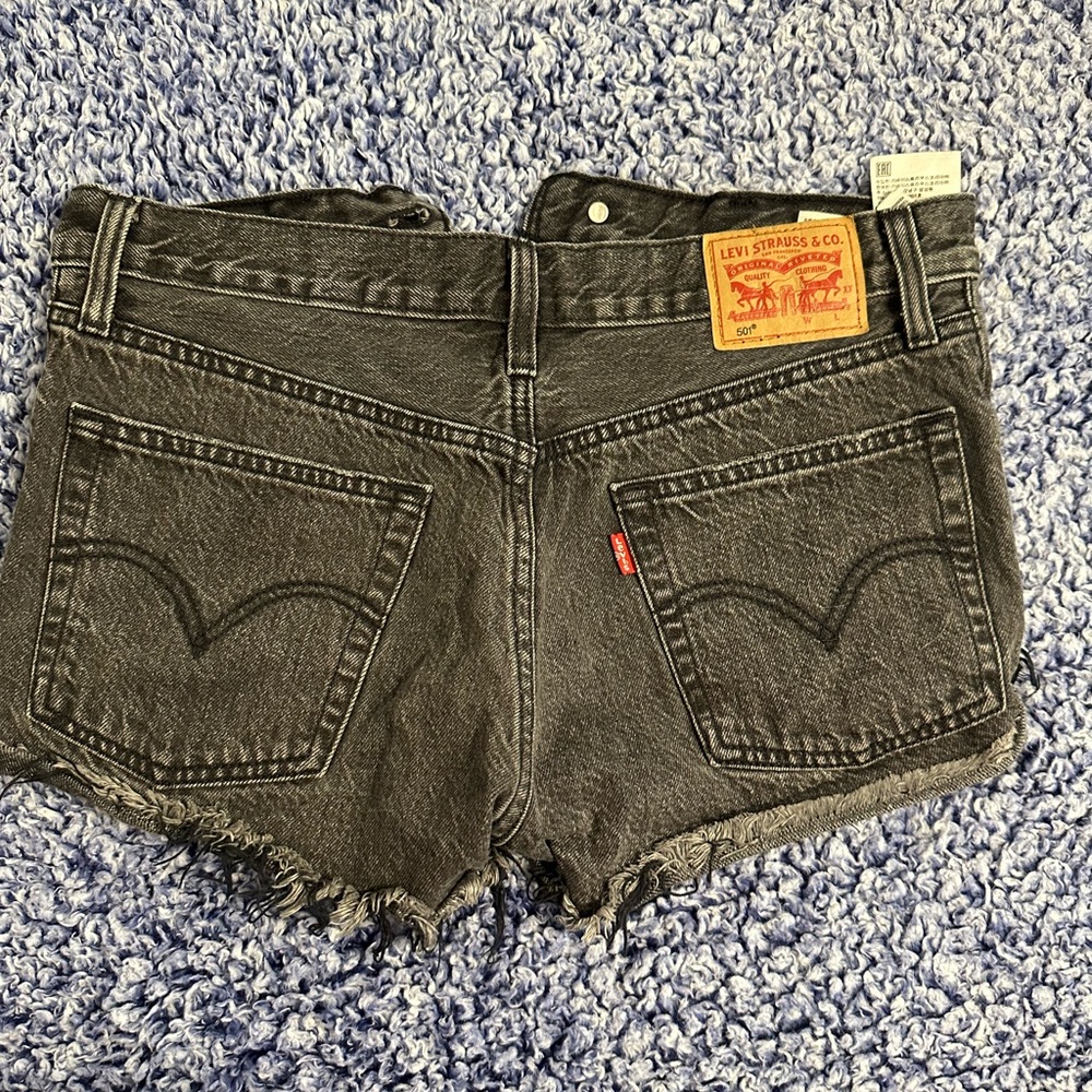 LEVIS VINTAGE BLACK JEAN SHORTS!